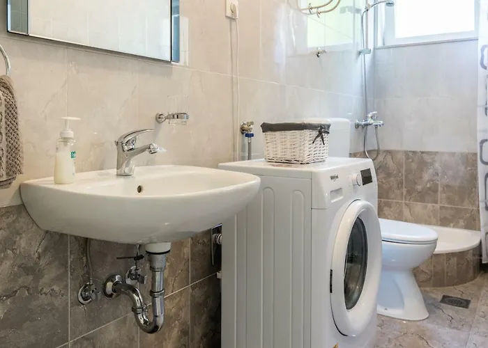 Fanito * Макарська